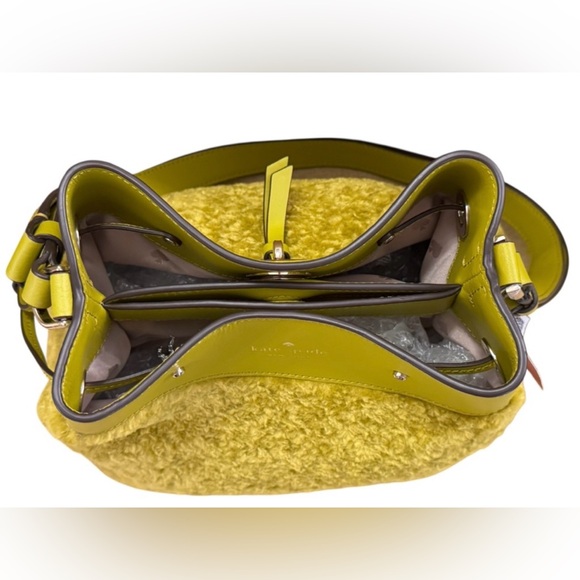 ♠️NWT Kate Spade New York Marti Faux Fur Small Bucket Bag Citron Sapphire - Picture 4 of 16